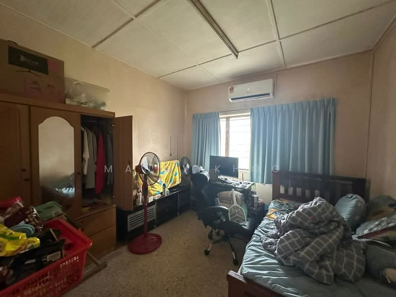 Bungalow for Sale in Seksyen 1a (Petaling Jaya) - Mandy Khoo - Bedroom - PropertyGuru.com.my