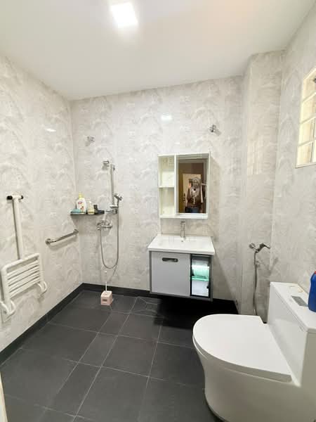 Rumah Teres 2 Tingkat untuk Dijual di Taman Tun Dr Ismail (Kuala Lumpur) - Susheela A/P K.Mahendran - Bathroom - PropertyGuru.com.my