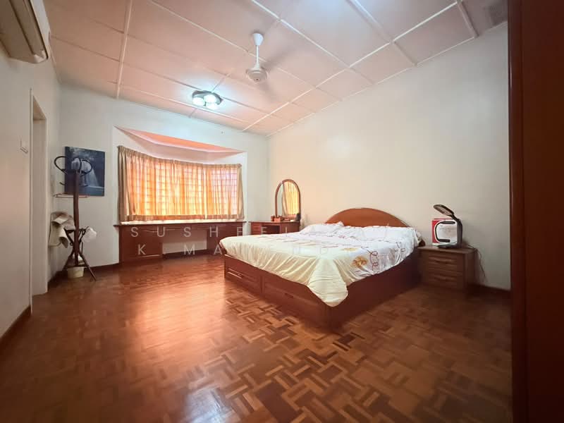 Rumah Teres 2 Tingkat untuk Dijual di Taman Tun Dr Ismail (Kuala Lumpur) - Susheela A/P K.Mahendran - Bedroom - PropertyGuru.com.my