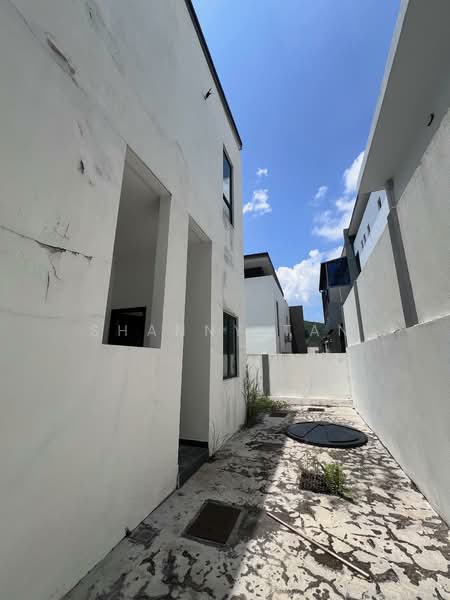 Semi-Detached House for Sale in Sungai Long (Bandar Sungai Long) - Shanny Tan - Exterior - PropertyGuru.com.my