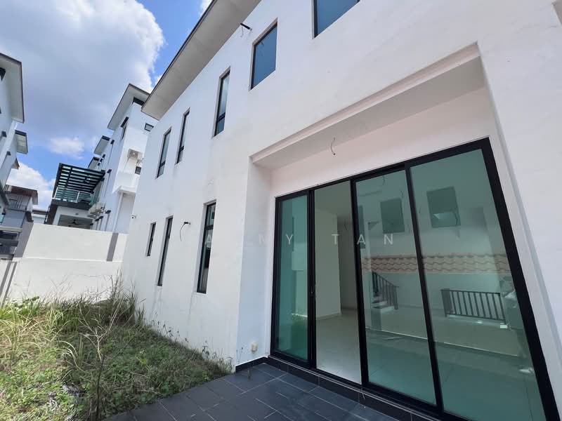 Semi-Detached House for Sale in Sungai Long (Bandar Sungai Long) - Shanny Tan - Exterior - PropertyGuru.com.my