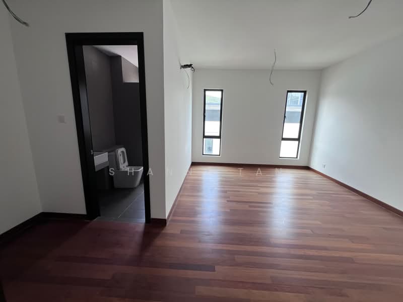 Semi-Detached House for Sale in Sungai Long (Bandar Sungai Long) - Shanny Tan - Bathroom - PropertyGuru.com.my
