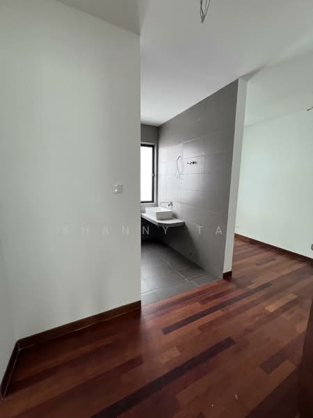 Semi-Detached House for Sale in Sungai Long (Bandar Sungai Long) - Shanny Tan - Bathroom - PropertyGuru.com.my