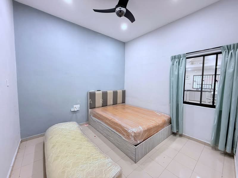 Rumah Teres 1 Tingkat untuk Dijual di Taman Johor Jaya (Johor Bahru) - Karl Lim - Bedroom - PropertyGuru.com.my
