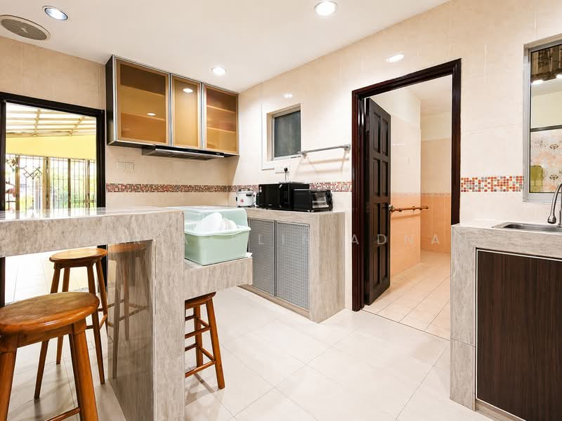 Rumah Berkembar untuk Dijual di Seri Kembangan (Selangor) - Nor Azdlin Adnan - Kitchen - PropertyGuru.com.my