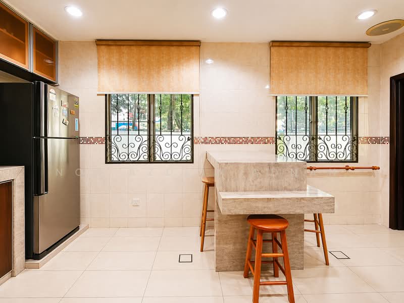 Rumah Berkembar untuk Dijual di Seri Kembangan (Selangor) - Nor Azdlin Adnan - Kitchen - PropertyGuru.com.my