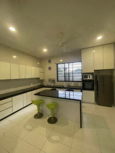 Semi-Detached House for Sale in Taman Impian Emas (Skudai) - Kyle Das - Kitchen - PropertyGuru.com.my