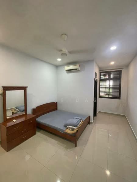 Semi-Detached House for Sale in Taman Impian Emas (Skudai) - Kyle Das - Bedroom - PropertyGuru.com.my