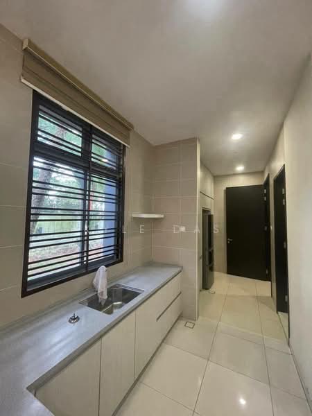 Semi-Detached House for Sale in Taman Impian Emas (Skudai) - Kyle Das - Kitchen - PropertyGuru.com.my