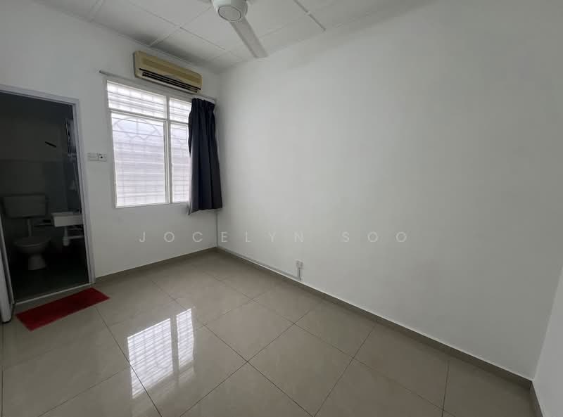2-storey Terraced House for Sale in Mahkota Cheras (Cheras) - Jocelyn Soo - Bathroom - PropertyGuru.com.my