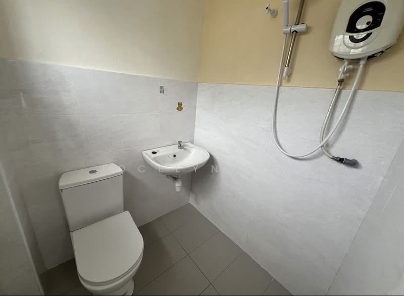 2-storey Terraced House for Sale in Mahkota Cheras (Cheras) - Jocelyn Soo - Bathroom - PropertyGuru.com.my
