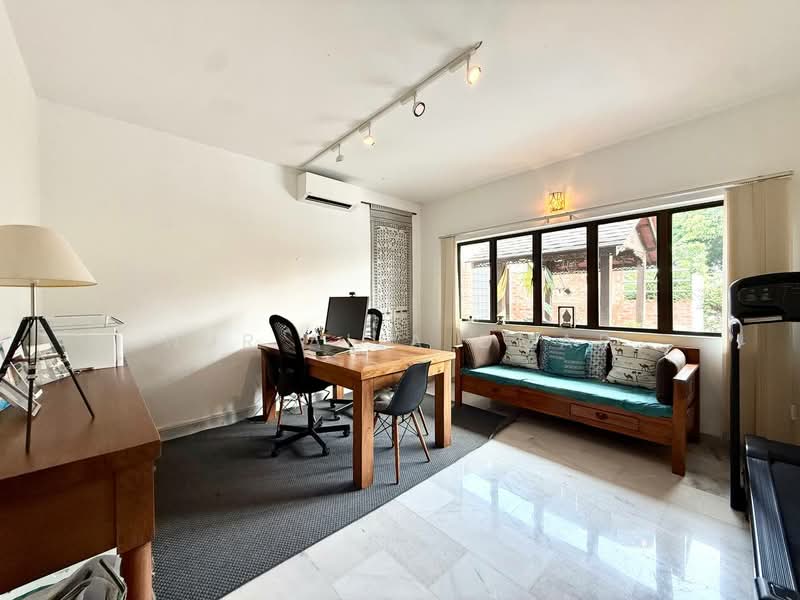 Rumah Banglo untuk Dijual di Port Dickson (Negeri Sembilan) - Nur Alia Omar - Study - PropertyGuru.com.my