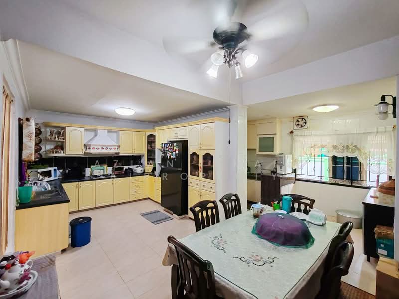 2-storey Terraced House for Sale in Taman Mutiara Rini (Skudai) - Azlan Ismail aiproperty - Kitchen - PropertyGuru.com.my