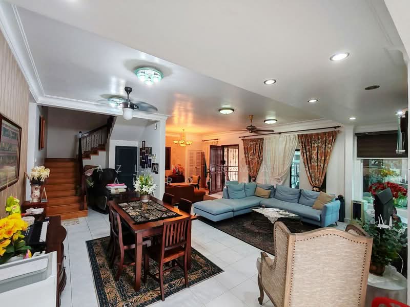 2-storey Terraced House for Sale in Taman Mutiara Rini (Skudai) - Azlan Ismail aiproperty - Living Room - PropertyGuru.com.my