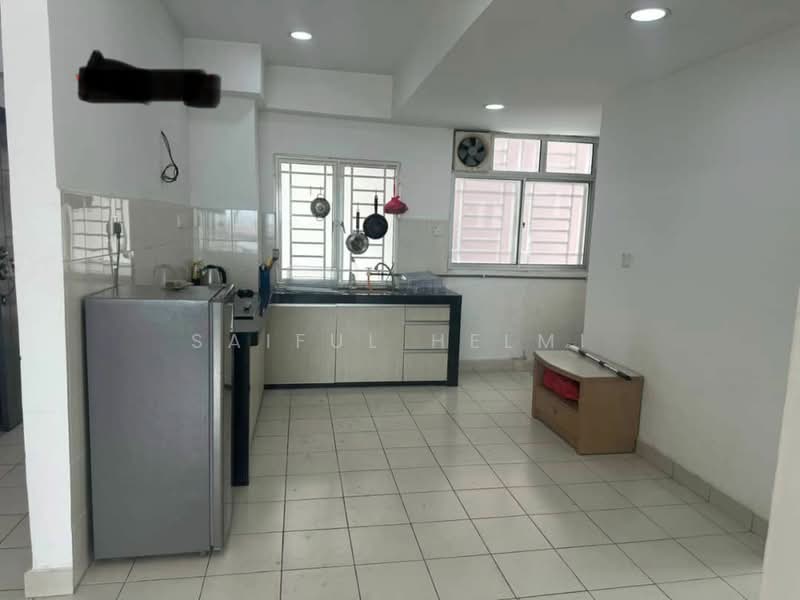 Apartment for Sale at Palm Garden Apartment - SAIFUL HELMI - Kitchen - PropertyGuru.com.my