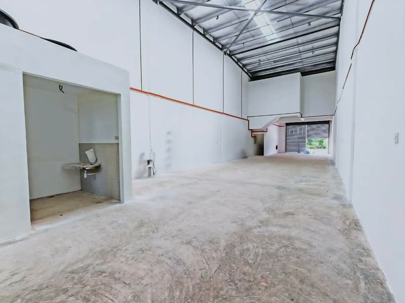 Terrace Factory for Rent in Taman Perindustrian Murni Senai (Senai) - Leen Lai - Interior - PropertyGuru.com.my