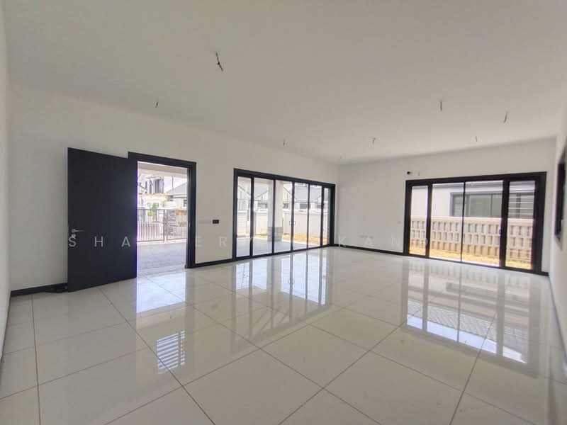 Semi-Detached House for Sale in Shah Alam (Selangor) - Shaziery Iskandar - Living Room - PropertyGuru.com.my