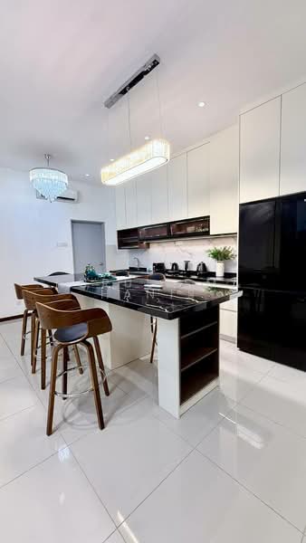 Kondominium untuk Dijual di Residensi KLIA - NURULISMA HANIS - Kitchen - PropertyGuru.com.my