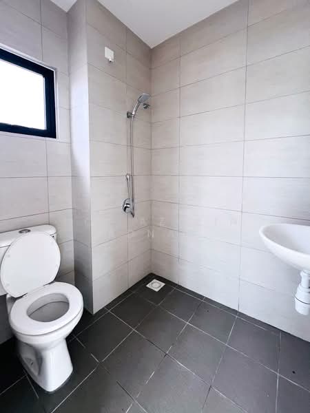 Terraced House for Sale in Hulu Langat (Selangor) - Nor Azdlin Adnan - Bathroom - PropertyGuru.com.my
