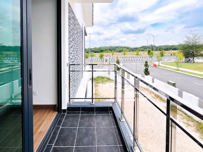 Terraced House for Sale in Hulu Langat (Selangor) - Nor Azdlin Adnan - Balcony - PropertyGuru.com.my