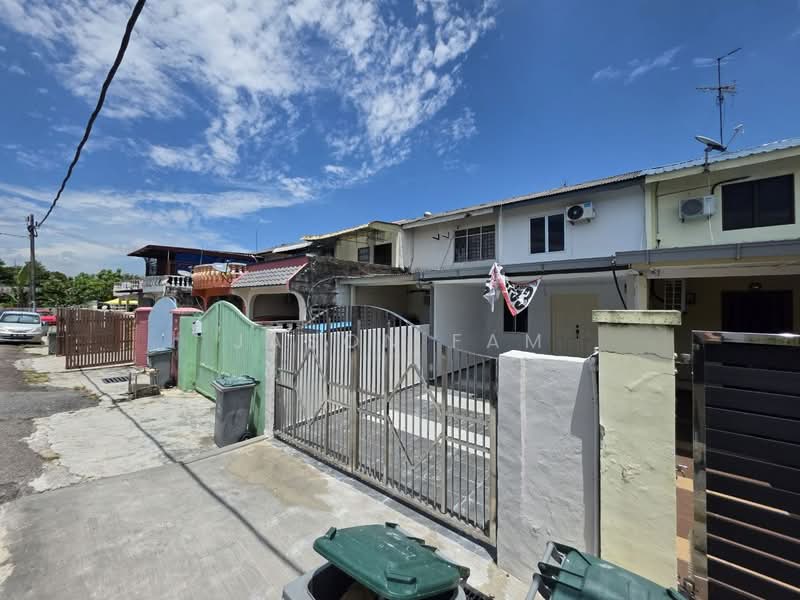 2-storey Terraced House for Sale in Taman Rinting (Masai) - Jason Fam - Exterior - PropertyGuru.com.my