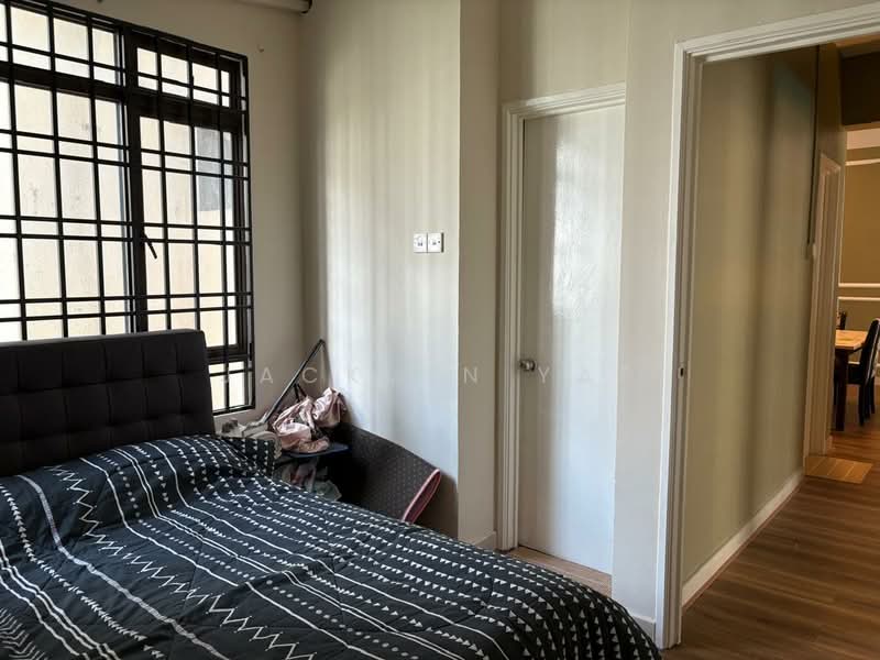 Kondominium untuk Disewa di Royal Domain Sri Putramas 2 - Jacklyn Yap - Bedroom - PropertyGuru.com.my