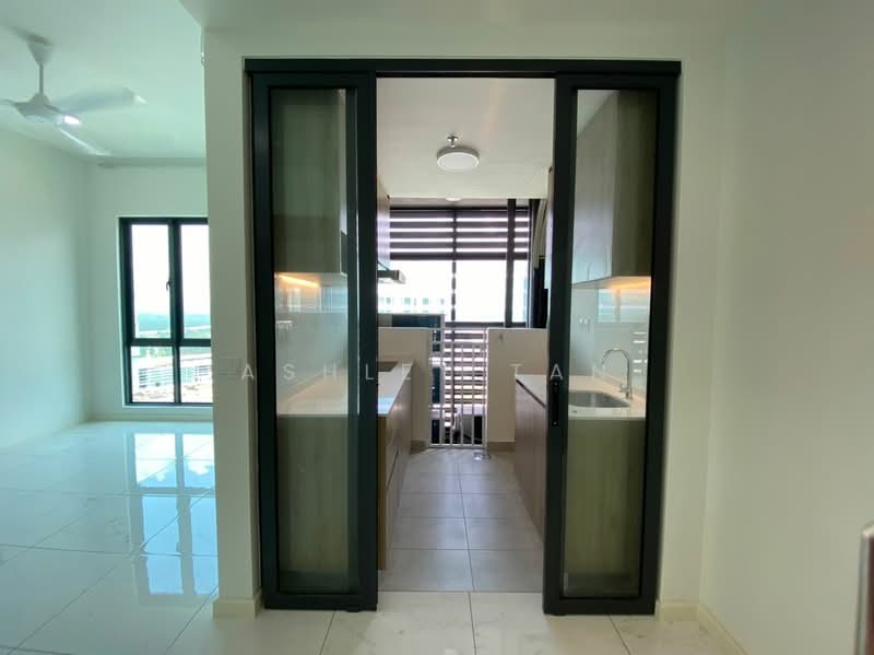 Service Residence for Sale at Suasana @ Utropolis - Ashley Tan - Kitchen - PropertyGuru.com.my