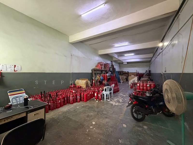 Shop for Sale in Taman Taynton View (Cheras) - Stephanie Yong - Interior - PropertyGuru.com.my