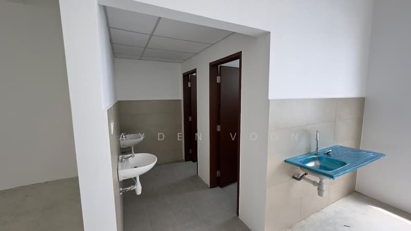 Pejabat untuk Disewa di Johor Bahru (Johor) - Kayden Voon - Bathroom - PropertyGuru.com.my