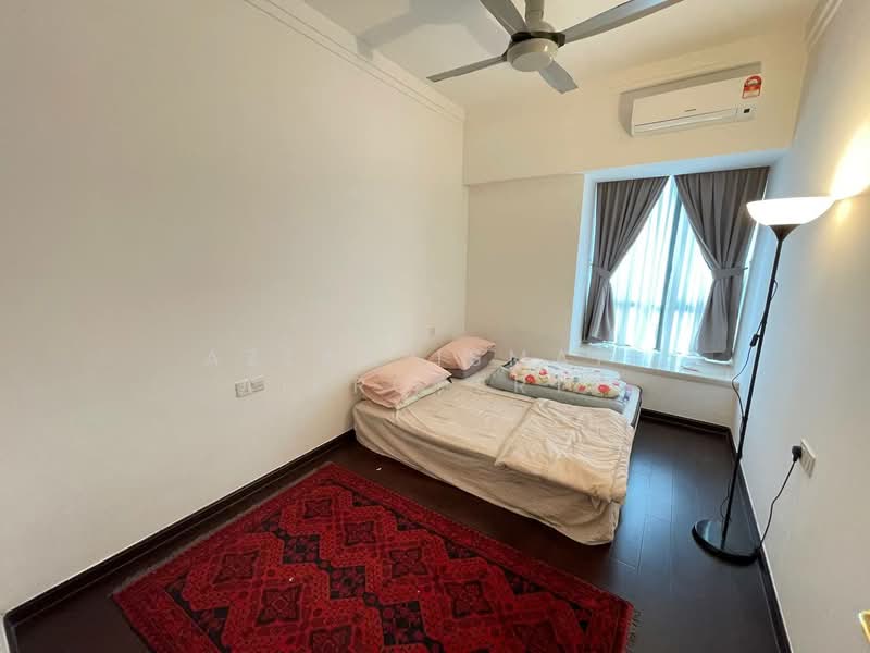 Servis Apartment untuk Dijual di R&F Princess Cove Phase 1 - Azlan Ismail aiproperty - Bedroom - PropertyGuru.com.my