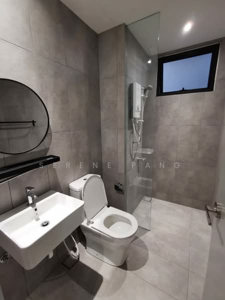Servis Apartment untuk Disewa di Millerz Square Serviced Residence - Serene Pang - Bathroom - PropertyGuru.com.my
