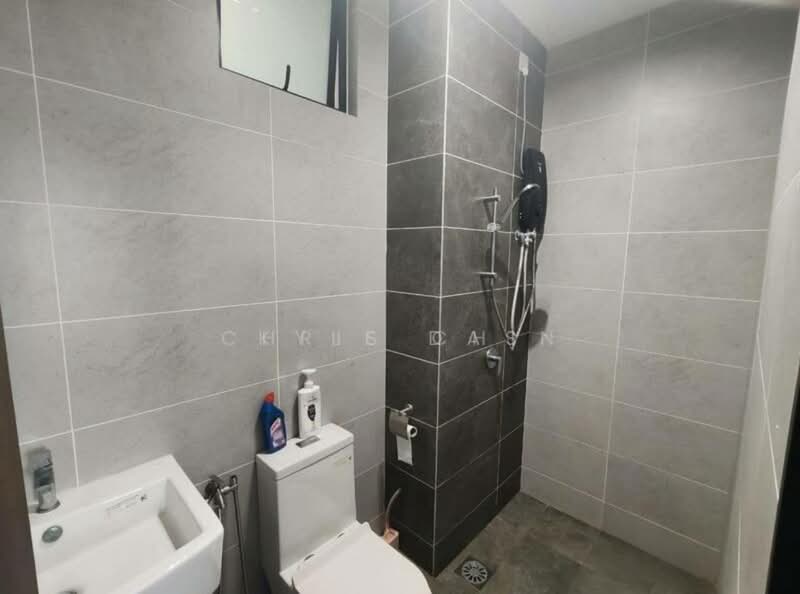 Service Residence for Sale at Twin Tower Residence - Kyle Das - Bathroom - PropertyGuru.com.my