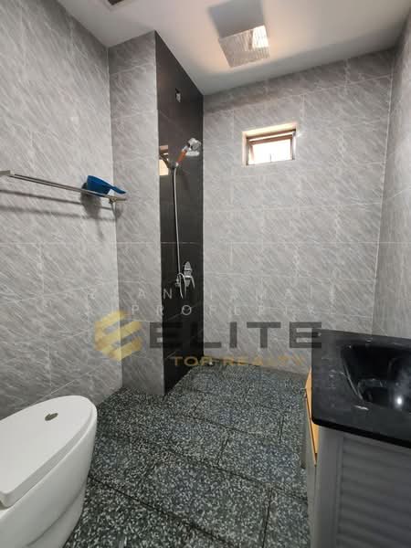 Rumah Teres 2 Tingkat untuk Dijual di Taman Lagenda Putra (Kulai) - Azlan Ismail aiproperty - Bathroom - PropertyGuru.com.my