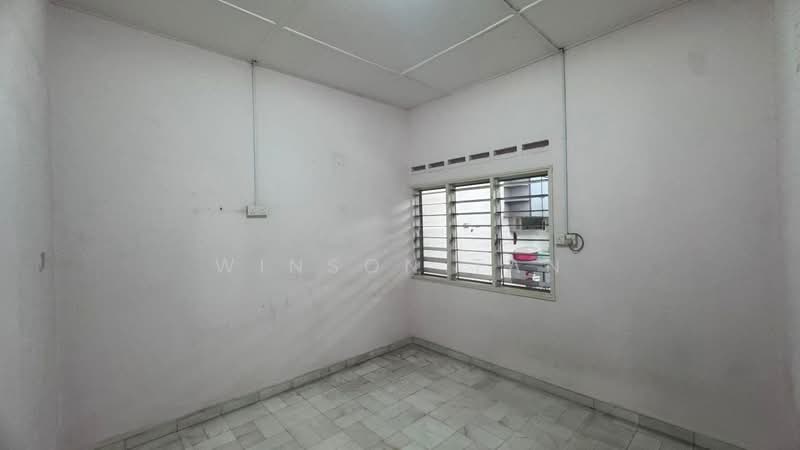 Rumah Teres 1 Tingkat untuk Dijual di Taman Johor Jaya (Johor Bahru) - Winson Tan - PropertyGuru.com.my