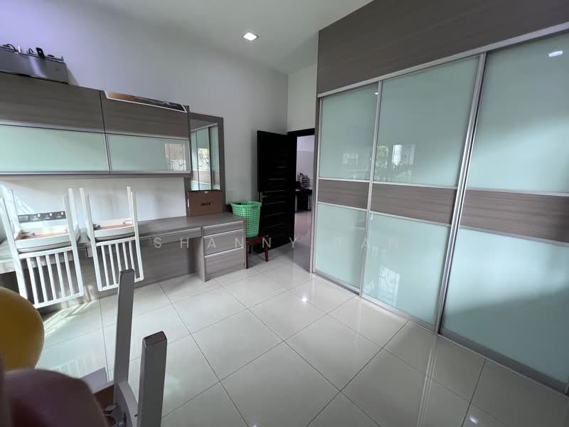Semi-Detached House for Sale in Sungai Long (Bandar Sungai Long) - Shanny Tan - Bedroom - PropertyGuru.com.my
