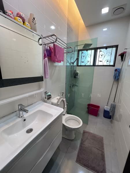 Semi-Detached House for Sale in Sungai Long (Bandar Sungai Long) - Shanny Tan - Bathroom - PropertyGuru.com.my