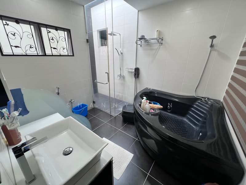 Semi-Detached House for Sale in Sungai Long (Bandar Sungai Long) - Shanny Tan - Bathroom - PropertyGuru.com.my