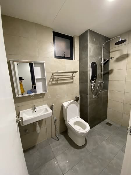 Servis Apartment untuk Disewa di AraTre' Residences - Chace Lim - Bathroom - PropertyGuru.com.my