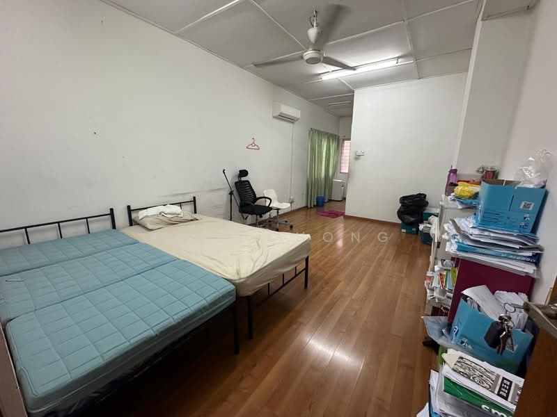 2-storey Terraced House for Sale in Taman Megah (Petaling Jaya) - Kimi Chong - Bedroom - PropertyGuru.com.my