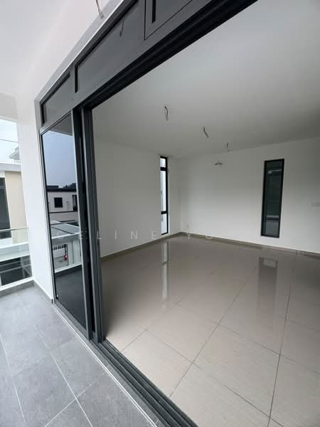 Cluster House for Sale in Horizon Hills (Iskandar Puteri (Nusajaya)) - Celine Yong - Balcony - PropertyGuru.com.my