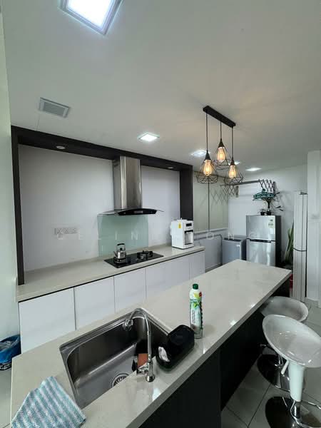 Servis Apartment untuk Disewa di Southkey Mosaic - Celine Yong - Kitchen - PropertyGuru.com.my