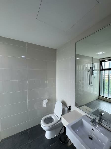 Servis Apartment untuk Disewa di Southkey Mosaic - Celine Yong - Bathroom - PropertyGuru.com.my