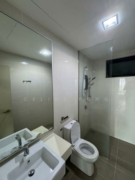 Servis Apartment untuk Disewa di Southkey Mosaic - Celine Yong - Bathroom - PropertyGuru.com.my
