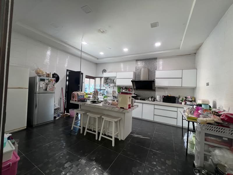 Semi-Detached House for Sale in Sungai Long (Bandar Sungai Long) - Shanny Tan - Kitchen - PropertyGuru.com.my