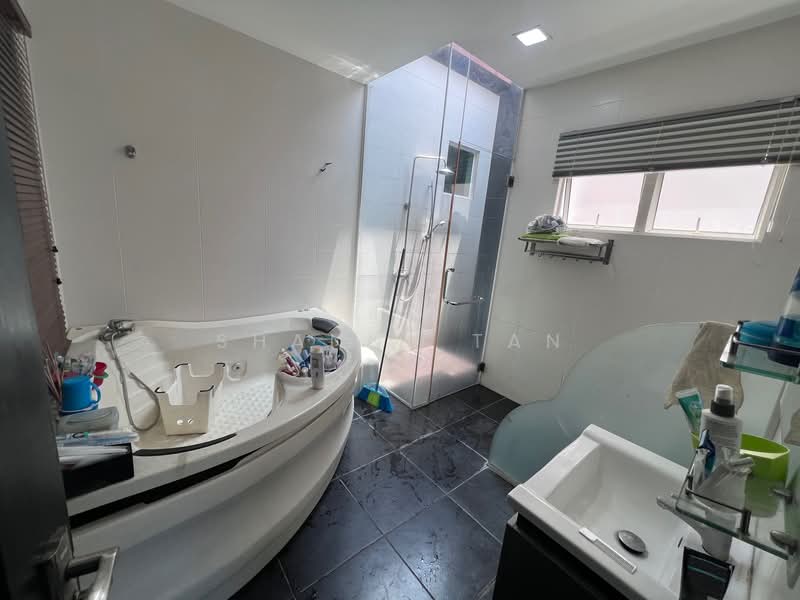 Semi-Detached House for Sale in Sungai Long (Bandar Sungai Long) - Shanny Tan - Bathroom - PropertyGuru.com.my