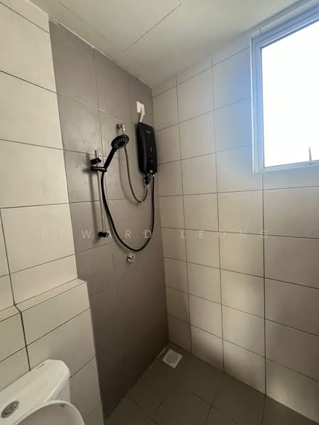 Pangsapuri untuk Disewa di Vista Danau Kota - Edward Leong - Bathroom - PropertyGuru.com.my