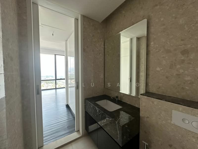 Service Residence for Sale at Pavilion Damansara Heights - Wanlu Sang - Bathroom - PropertyGuru.com.my