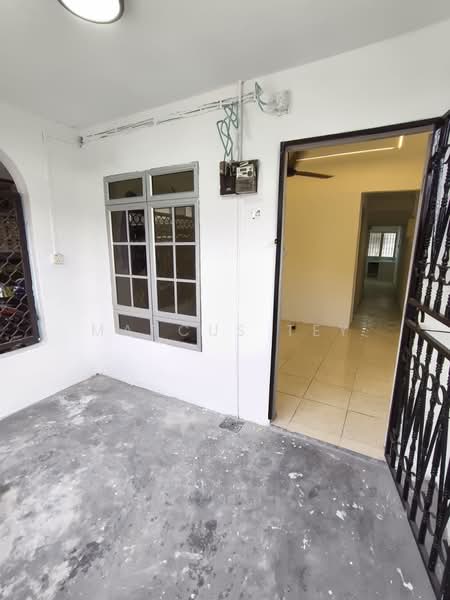 2-storey Terraced House for Sale in Simpang Renggam (Johor) - Marcus Tey - Entrance - PropertyGuru.com.my