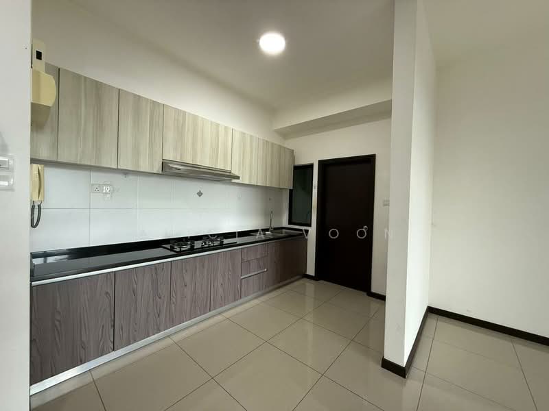 Servis Apartment untuk Dijual di Molek Regency - Alicia Voon - Kitchen - PropertyGuru.com.my