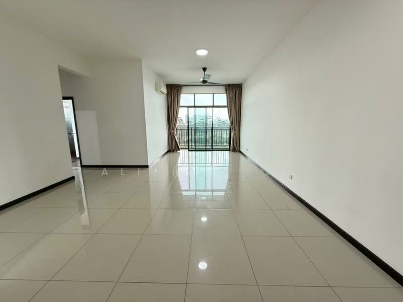 Servis Apartment untuk Dijual di Molek Regency - Alicia Voon - Living Room - PropertyGuru.com.my